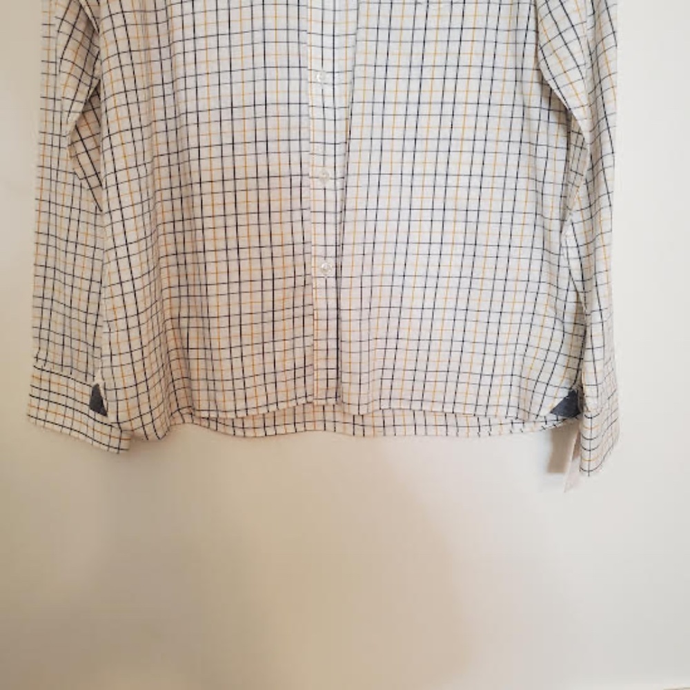 NWT Van Heusen Never Tuck Button-down Long Sleeve Shirt. - Picture 3 of 9